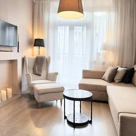 Concierge Gibalskiego Apartment